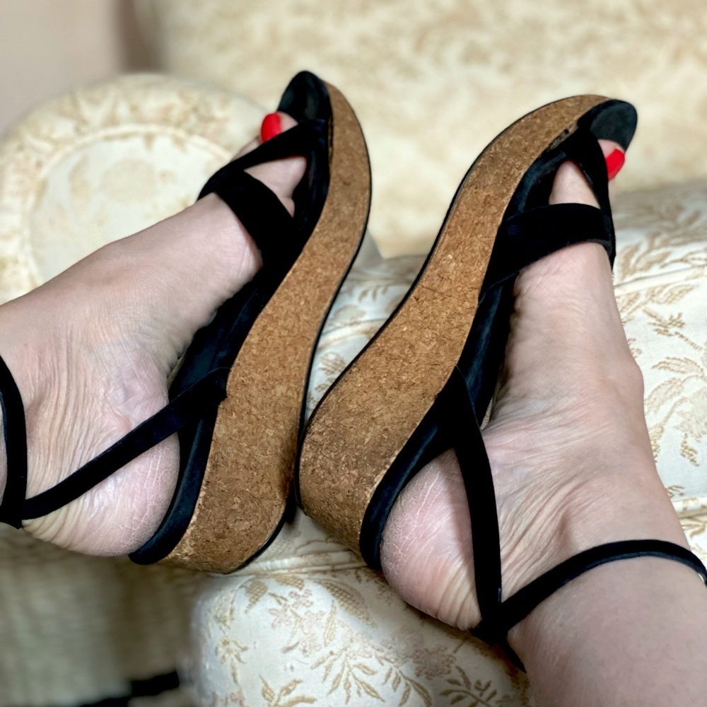 Ugg black suede strappy wedge sandals / 7.5